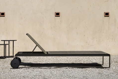 Guell by simplysofas.in